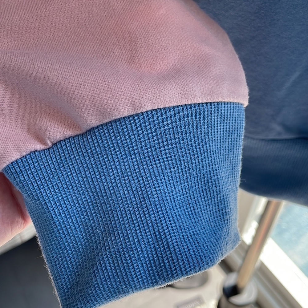Colorblock Sweatshirt - Picture 3 of 4